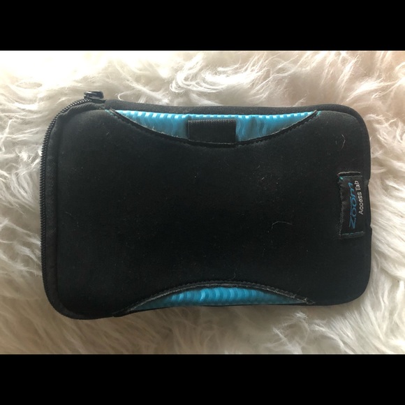 😎Tech Zippered Pouch Case set of 2 NWOT - Picture 6 of 8